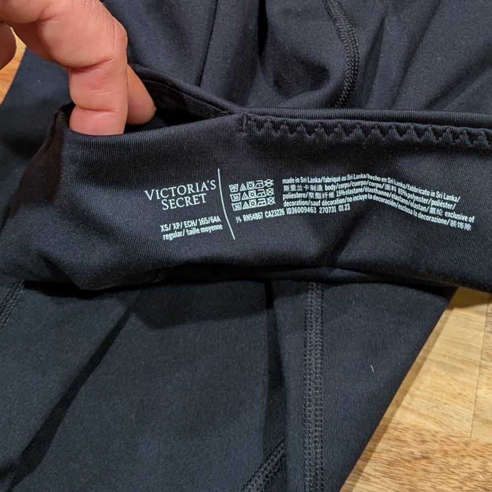 Victoria Secret Womens Pocket Leggings XS Black High Rise Yoga Gym Athletic - Picture 3 of 7